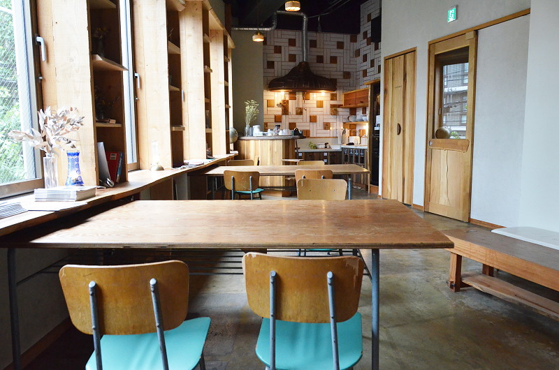 Len Hostel Kyoto kitchen and common area