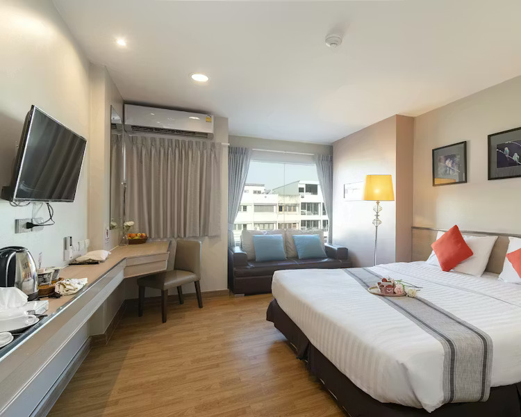 Bangkok Loft Inn