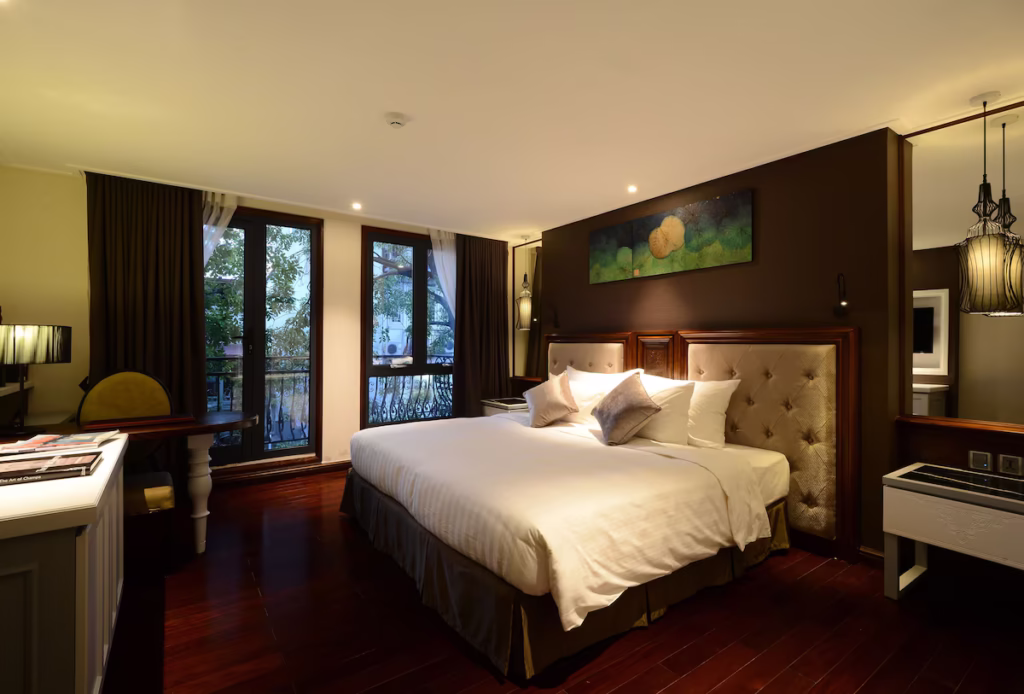 The Chi Boutique Hotel Hanoi, Double Room With A Work Station, Large Windows, And Balcony