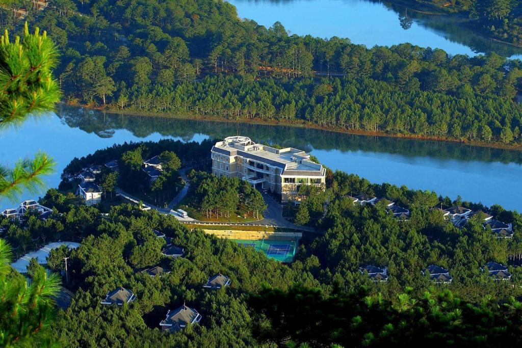 Dalat Edensee Resort, aerial view, feel like you own the lake