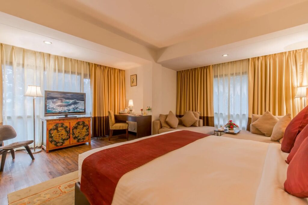 Hotel Himalaya, Room With A Work Desk And Sofas