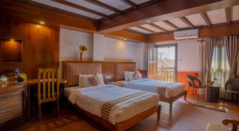 Pahan Chhen Boutique Hotel Kathmandu, Room With Work Desk And A Balcony