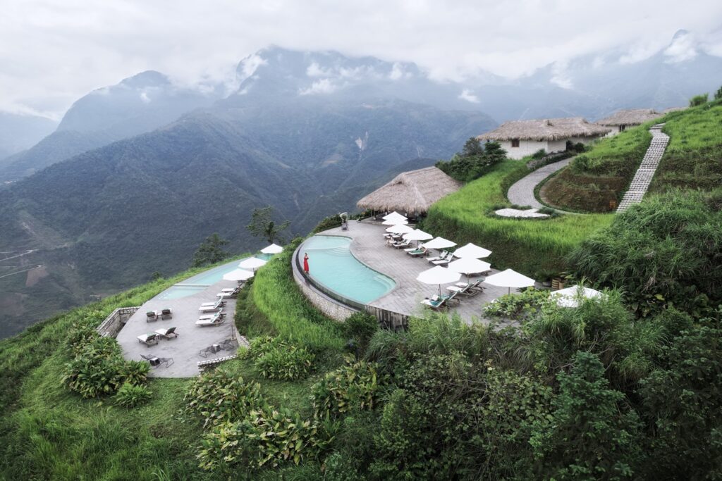 Topas ecolodge, right in the middle of the terraces