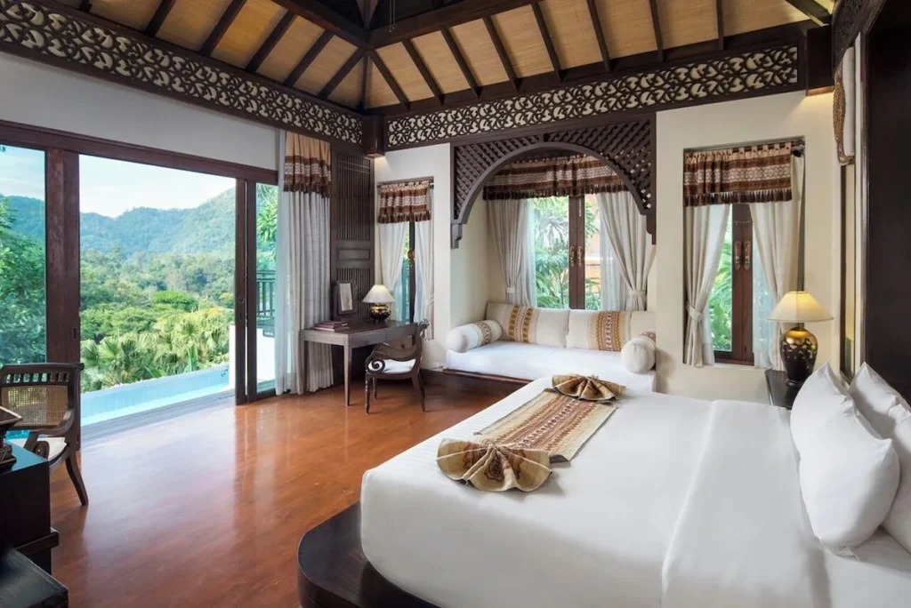 Panviman Chiang Mai Spa Resort, Traditional Thai-style room with private infinity pool and mountain views